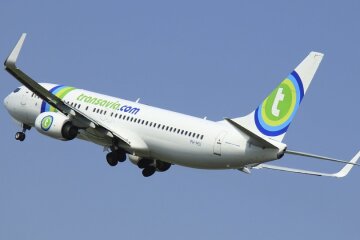 Amsterdam, The Netherlands — June 12 2015: PH-HSI Transavia Boei