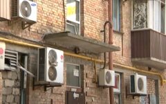 Украинцев хотят через суд выселять из хрущевок