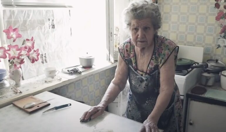 украинские пенсионеры, пенсионеры в украине, пенсии повышение