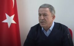 Хулуси Акар