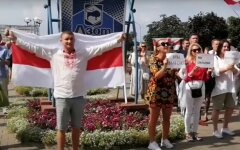 Лукашенко подготовился к акции протеста: в Минск стянули водометы и автозаки