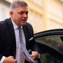 Замах на прем'єр-міністра Словаччини: Роберт Фіцо у критичному стані