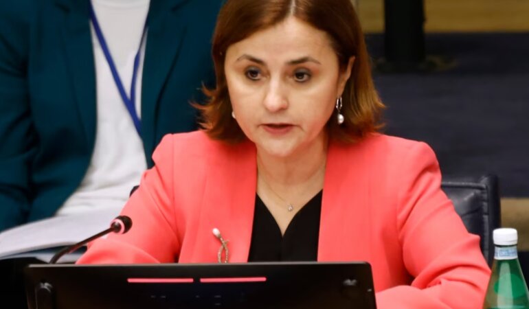 Луминица Одобеску