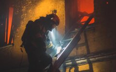 В Киеве загорелся жилой дом, есть жертвы