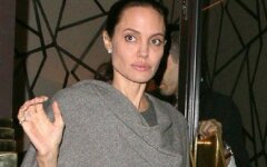 Анжелина Джоли