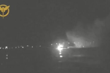 В Крыму поражены десантные корабли оккупантов: в ГУР показали видео