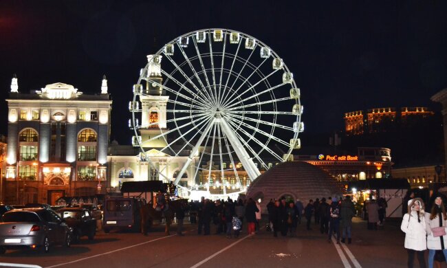 Колесо обозрения на Подоле