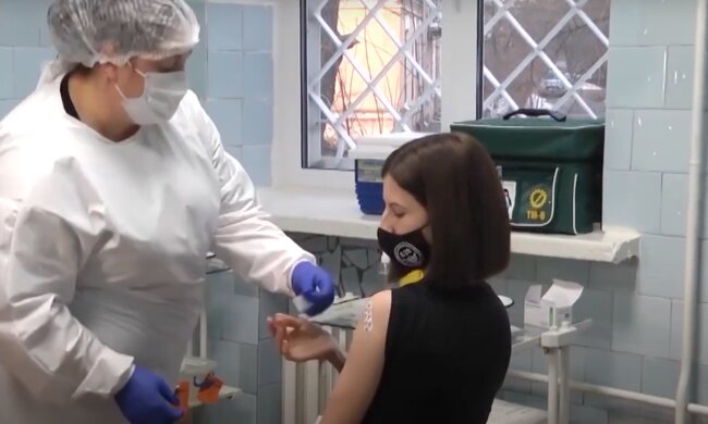 Вакцинация от COVID-19 в Украине, комаровский