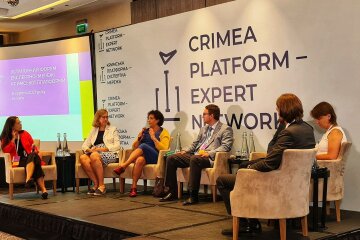 Мелинда Симмонс на Крымской платформе, фото - https://twitter.com/MelSimmonsFCDO