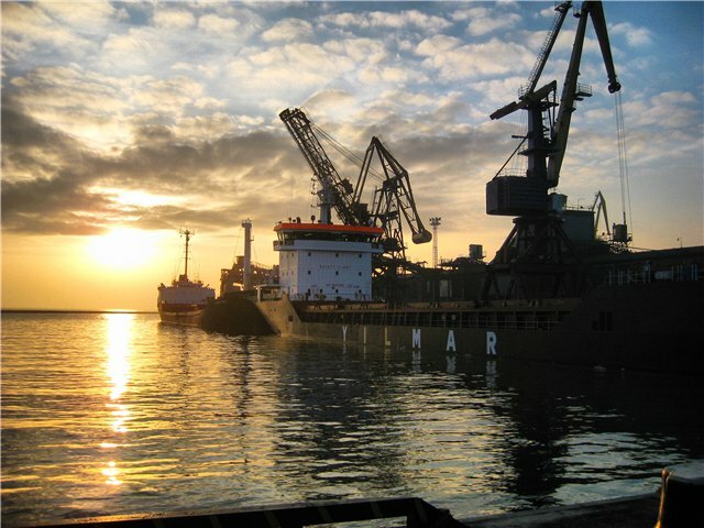 Мариупольский морской торговый порт