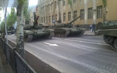 танки ДНР в Донецке