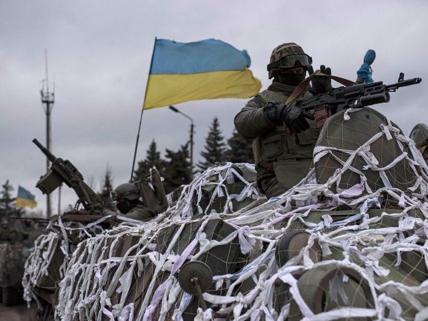 7-Ukrainian-military-AP