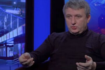 Романенко объяснил, чем грозит Зеленскому битва с олигархами