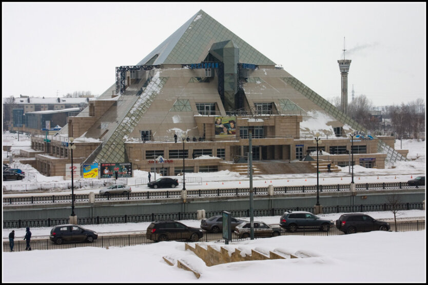 ТРЦ Пирамида в Казани