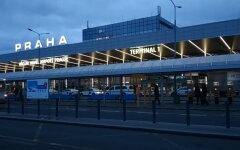 Аэропорт Праги, задержание, Крым