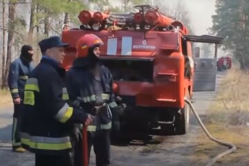 Спасатели отреагировали на возобновление пожаров в Чернобыле