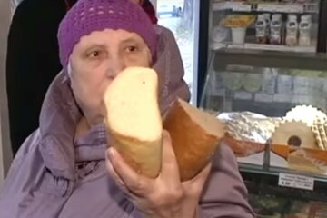 пенсии не хватает на хлеб