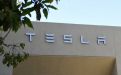 тесла Tesla Motors