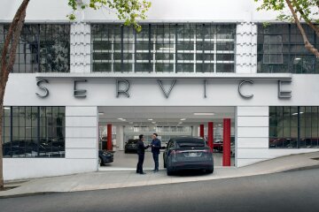 Tesla сервисный центр