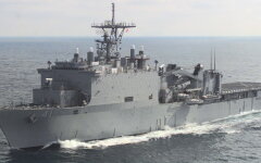 американский военный корабль USS Whitbey Island LSD41