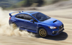 спортивное авто Subaru WRX STi