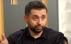 Арахамия пояснил действия власти при второй волне коронавируса