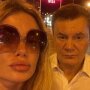 "Какие люди на Канарах": Слава Каминская переполошила сеть фотографией с Януковичм