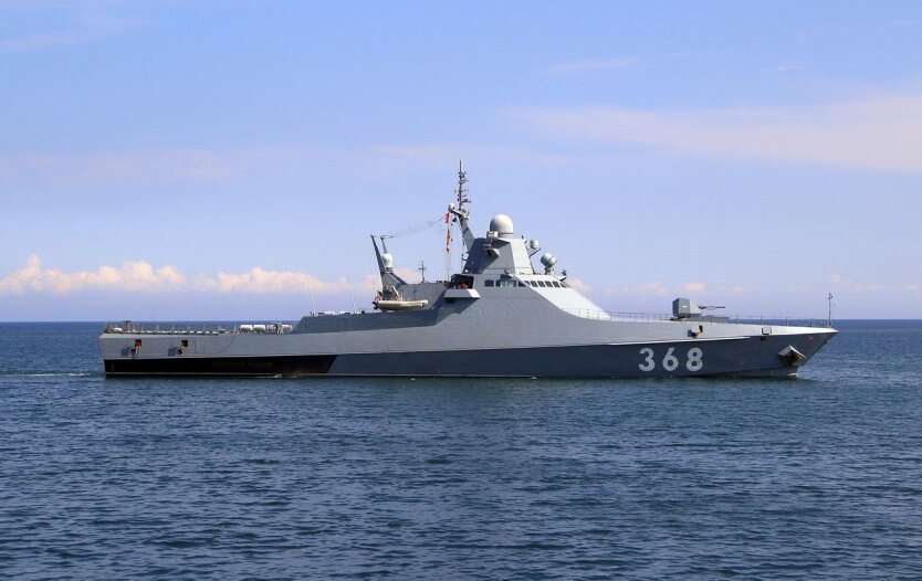 У Чорному морі російський корабель примусово зупинив суховантаж