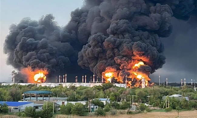 Українські дрони атакували аеродром "Енгельс-2" та нафтобазу в Саратовській області