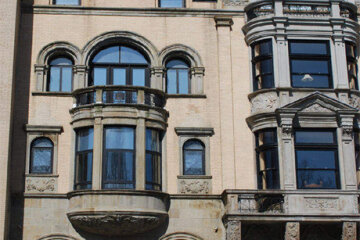 США проверят, где сын регионала взял $22,375 млн на «хатынку» в Нью-Йорке рядом с Мадонной