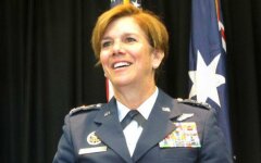 Лори Робинсон