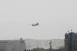Американские вертолеты эвакуируют сотрудников посольства США на аэродром в Кабуле