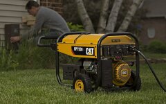 Генератори / Фото: ek.ua