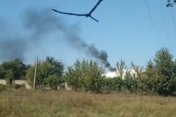 Взрыв на нефтебазе на Донбассе