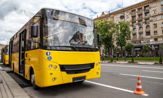 Рух транспорту у Києві / Фото КМДА