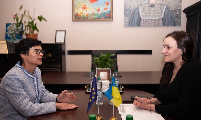 Тетяна Бережна і Марта Кос
