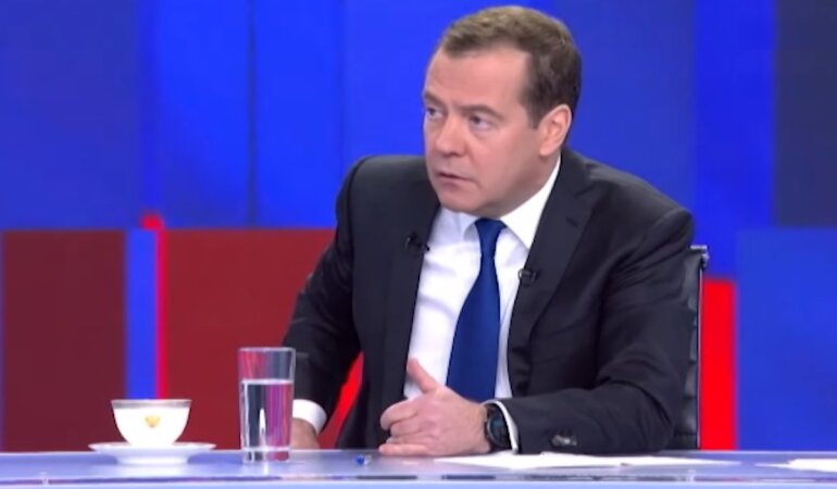 Замглавы Совета безопасности РФ Дмитрий Медведев, ядерное оружие, агрессия россии