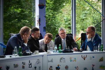 Владимир Зеленский, Кир Стармер, Эмманюэль Макрон и Фридрих Мерц