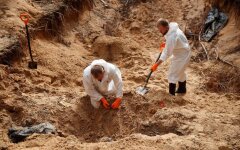В Ізюмі ексгумували 59 тіл: спливли моторошні подробиці