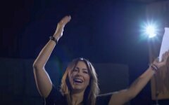 Лорак из спальни анонсировала грандиозную премьеру