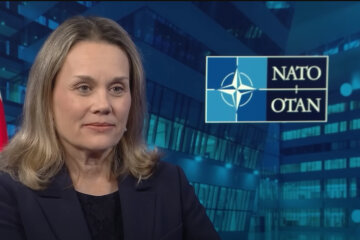 Посол США при НАТО Джуліан Сміт