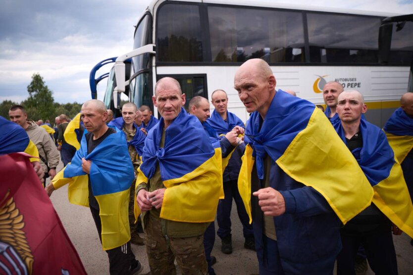 Обмін полоненими / Фото: Телеграм Володимира Зеленського