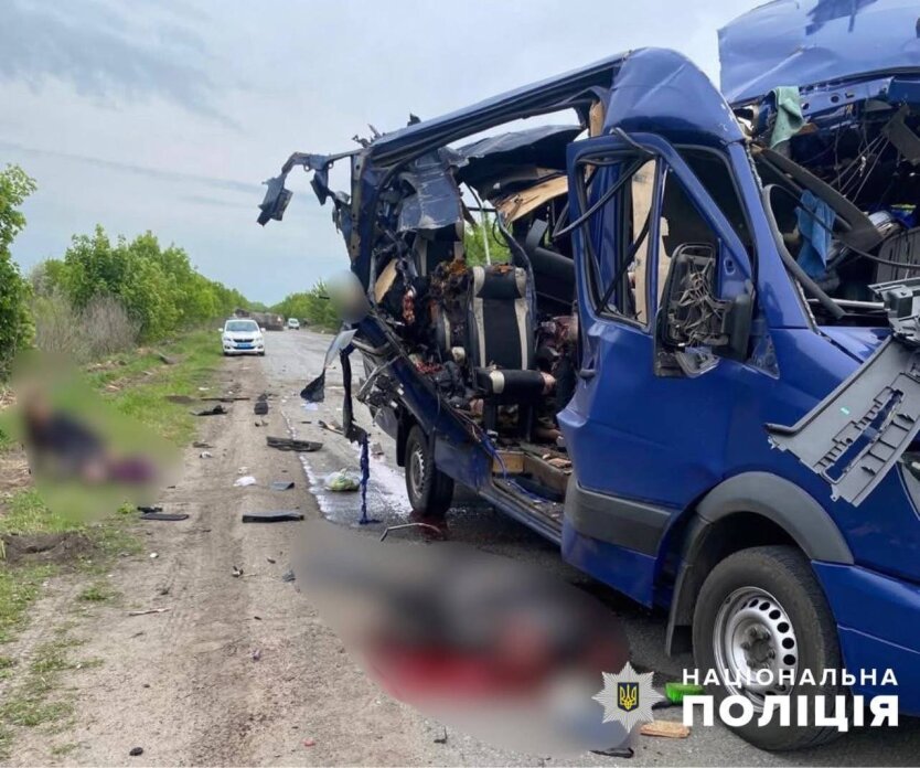 Удар по автобусу в Білопіллі