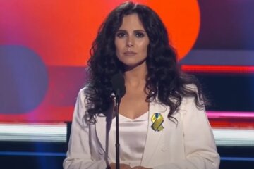 Настя Каменских, "Latin American Music Awards", война в украине