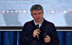 Юрий Романенко, фото