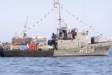 Крім десантного корабля "Новочеркаськ" у Феодосії затопили ще одне судно