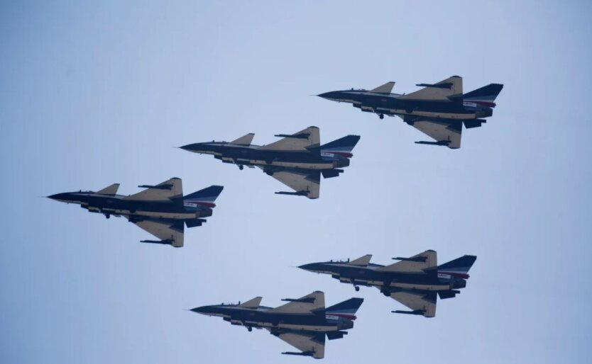 Китайські винищувачі J-10