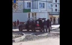 Оккупанты обстреляли людей, стоящих в очереди за хлебом