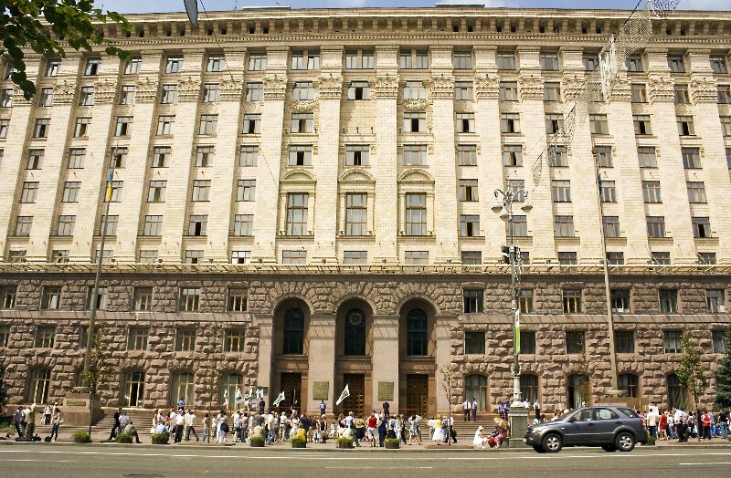 Конституционный суд определился с датой киевских выборов