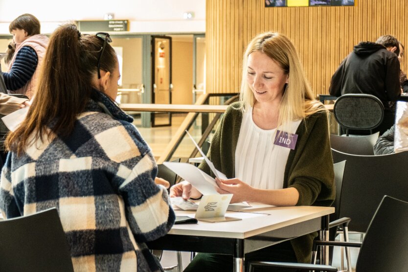 Защита украинцев за границей / Фото: RefugeeHelp